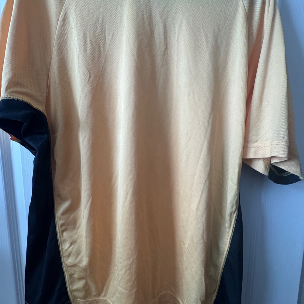 Finish Line Men's Tan and Black Jersey